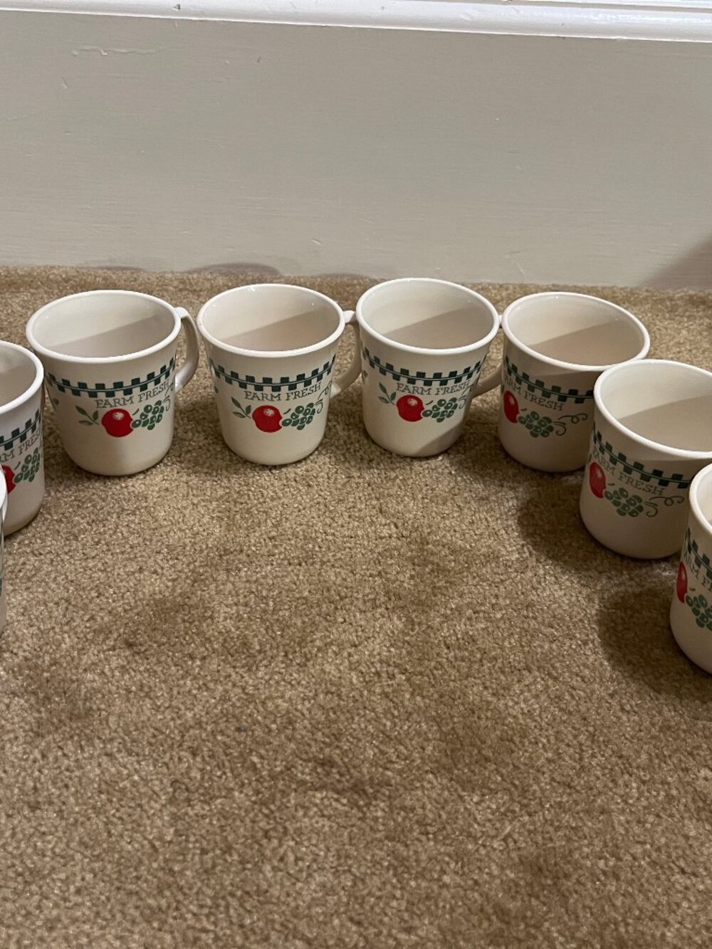 Set of 8 Corelle corning mugs, Farm Fresh Pattern, new